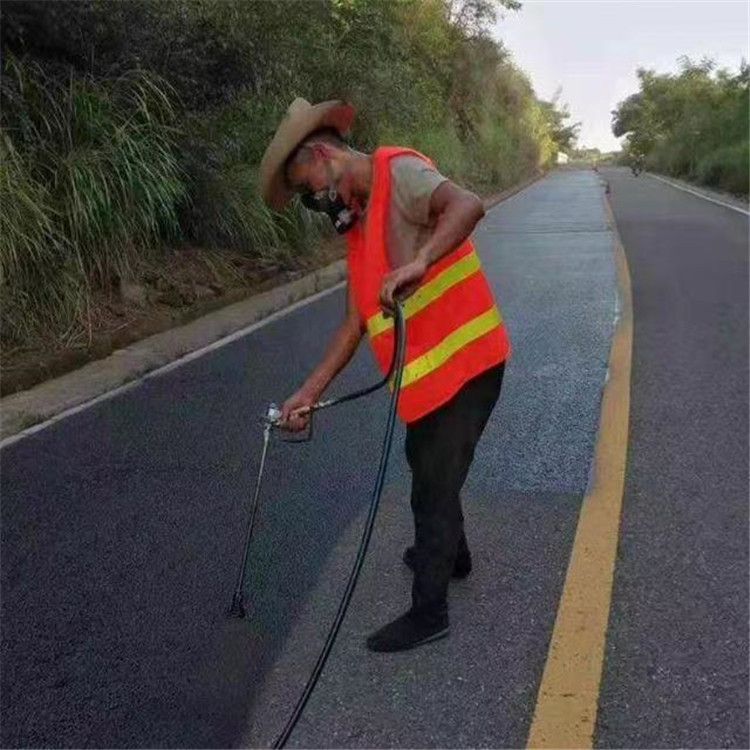 抚州 彩色防滑路面的底涂是保障路面附着力